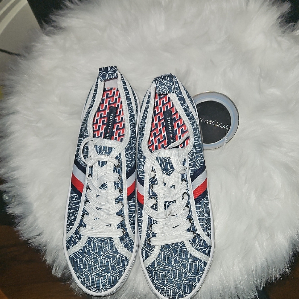 Tommy Hilfiger Navy and Red Lace-Up Sneakers